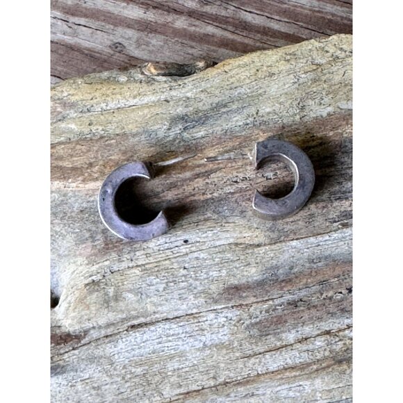 Sterling Silver C-Shaped Hoop Earrings 4,81g - Picture 2 of 4